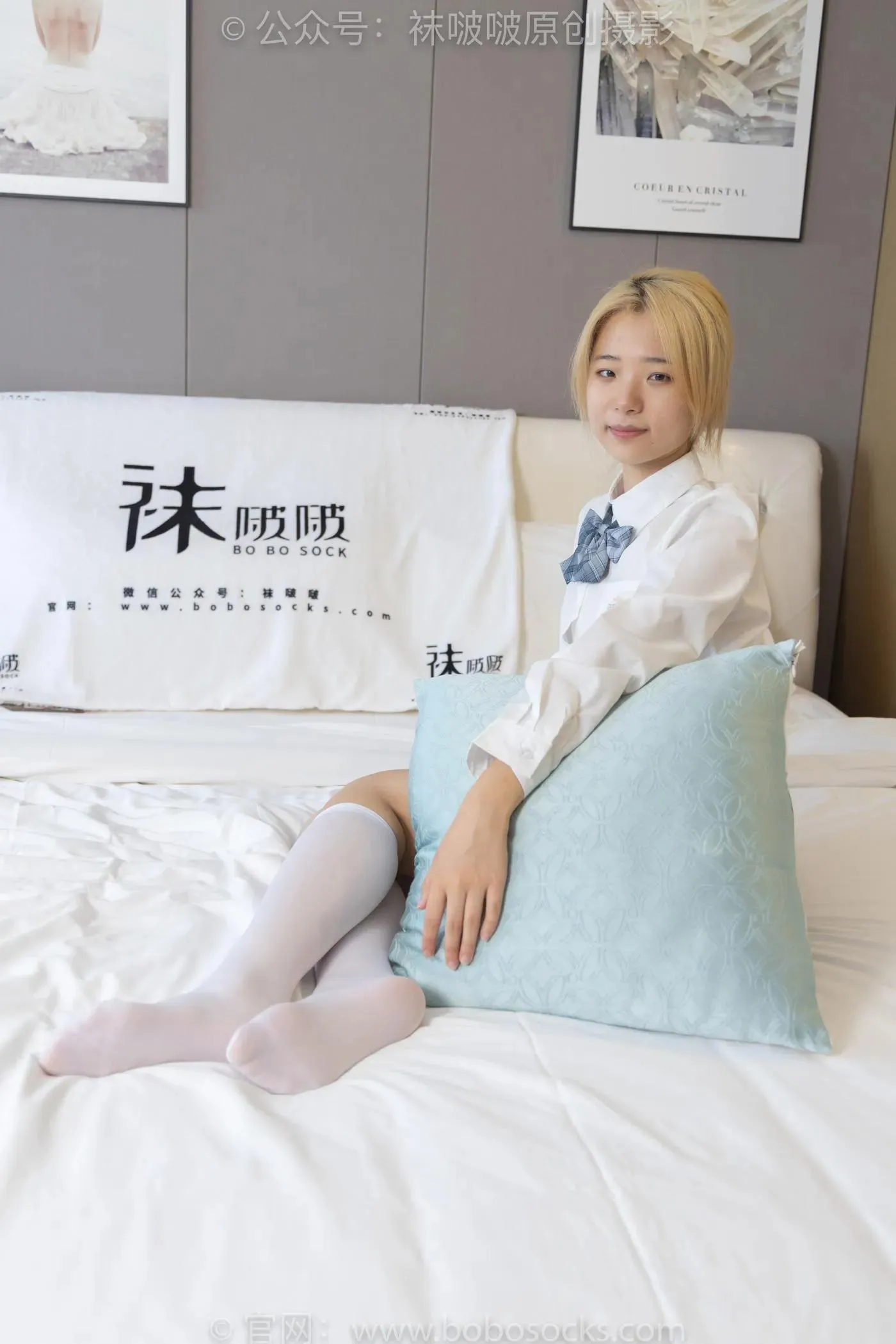 [BoBoSocks袜啵啵]NO.160 小淳-匡威板鞋、黑皮鞋、短肉丝、白丝小腿袜 [140P]插图9